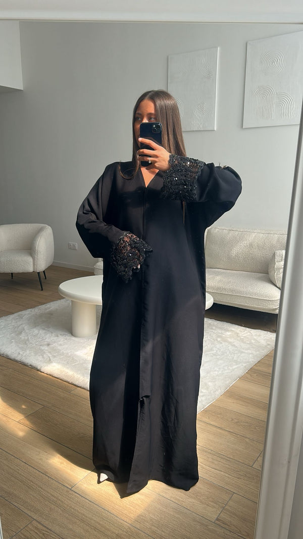 Abaya Qamar